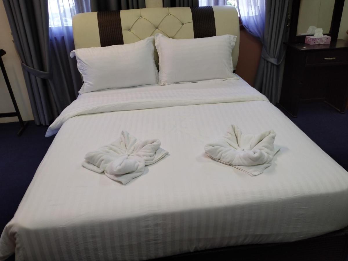 Maidam Inn Jertih Экстерьер фото
